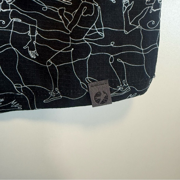 OISELLE Black & White Running Cap Sleeve Scoop Back Top Tee Shirt Women’s 4 - Picture 4 of 7